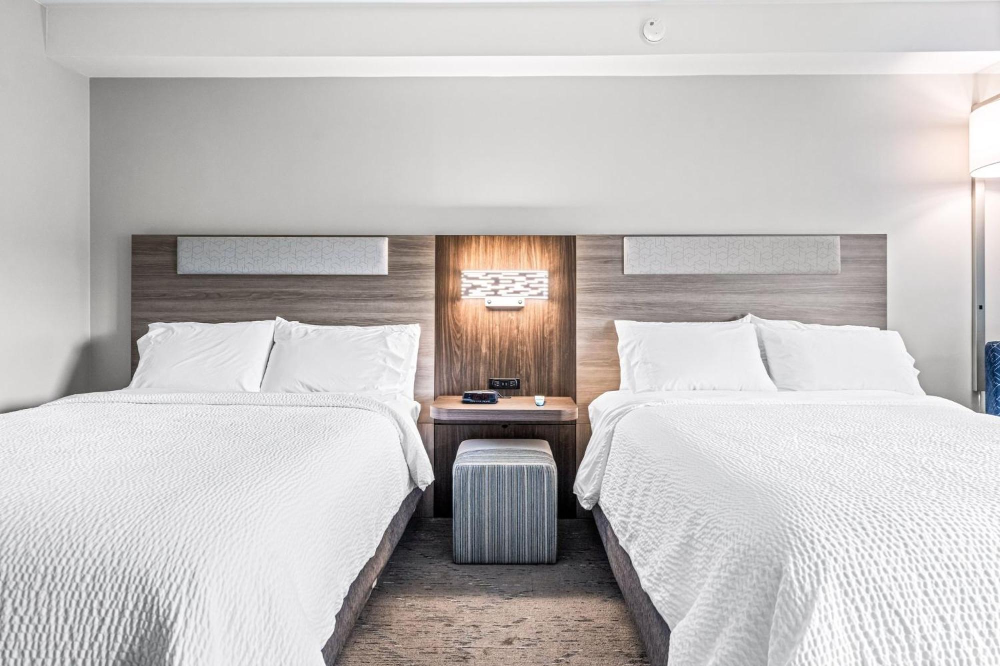 Holiday Inn Express & Suites Carneys Point - Pennsville By Ihg Extérieur photo