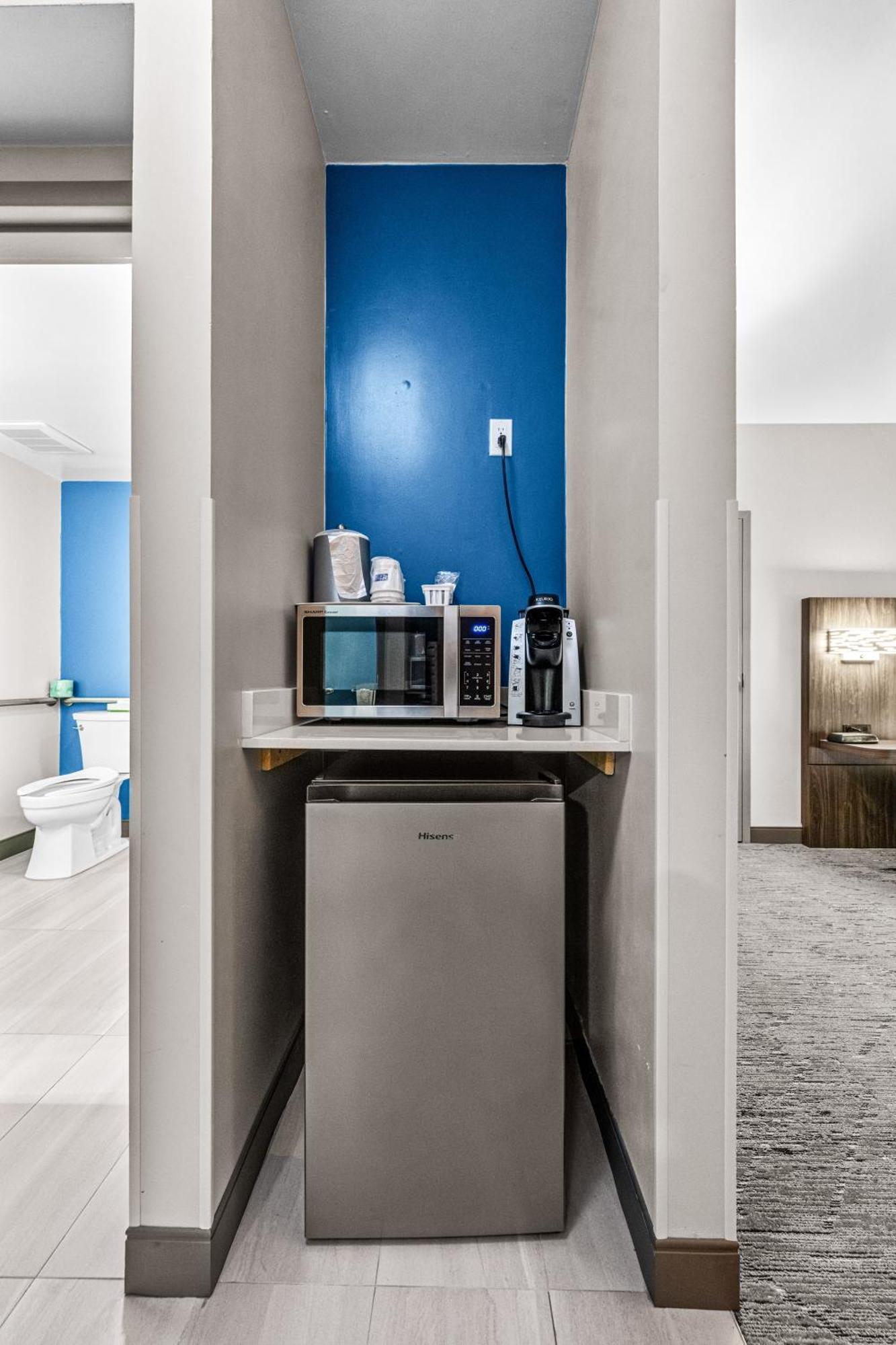 Holiday Inn Express & Suites Carneys Point - Pennsville By Ihg Extérieur photo