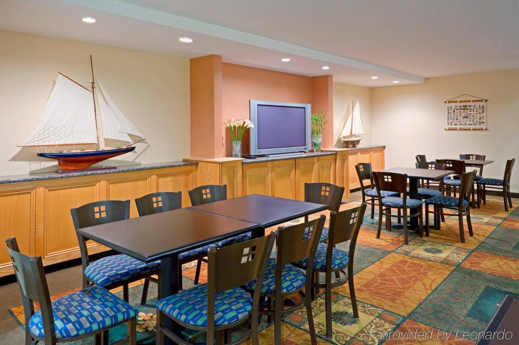 Holiday Inn Express & Suites Carneys Point - Pennsville By Ihg Extérieur photo